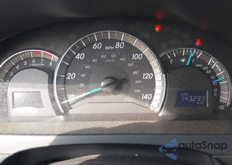 2012 Toyota Camry Se z USA, uszkodzony, nr VIN 4T1BF1FK4CU174104